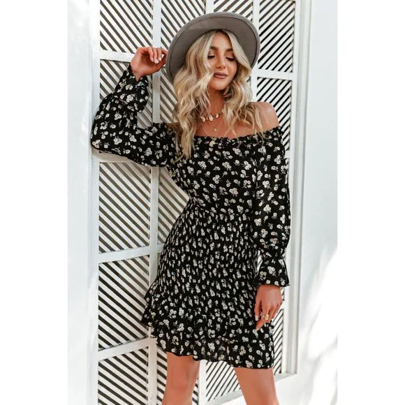 Ditsy Floral Off-Shoulder Flounce Sleeve Dress - Picture 4 of 5